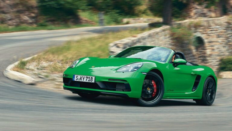 Porsche 718 Cayman, Boxster GTS 40