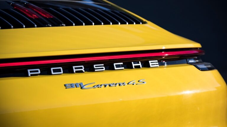 Porsche 911 carrera 4s