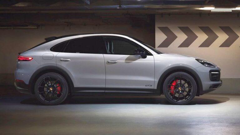Осум цилиндри е подобро од шест: Porsche Cayenne GTS