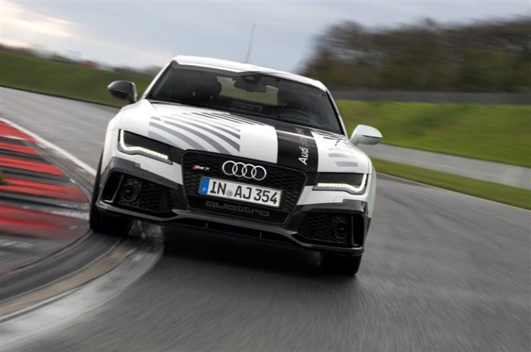 Audi го има најбрзиот роботизиран автомобил во светот