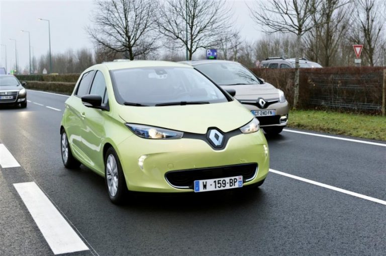 Renault со визија за автономен автомобил за 2020 година
