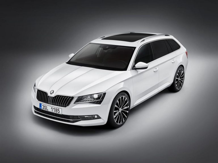 Škoda Superb Combi со багажник од два метра кубни