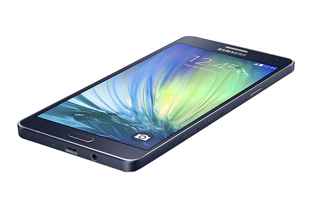 Galaxy A7: Специјалист за социјални мрежи и селфи