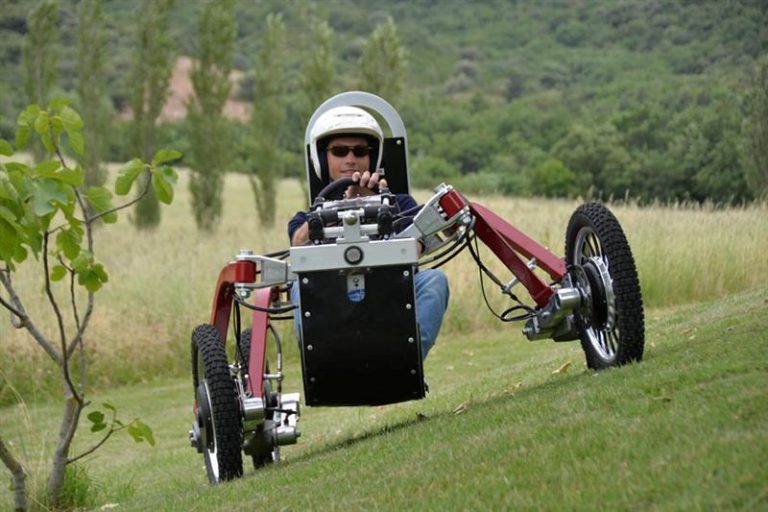 Swincar Spider: Половина пајак, половина автомобил