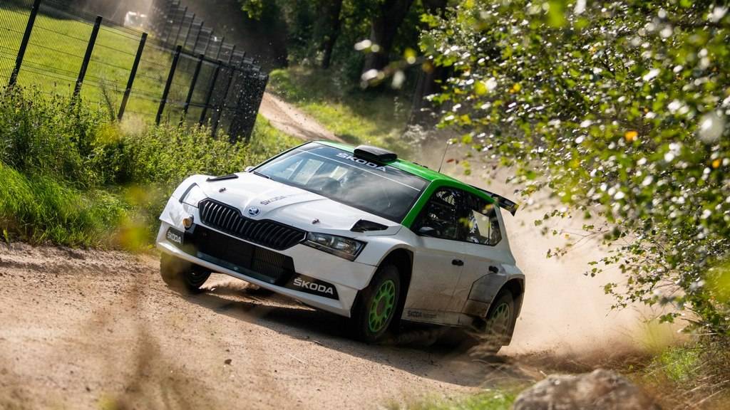 Škoda Fabia Rally2 evo 211 Škoda Fabia се подготви за новата рели-сезона