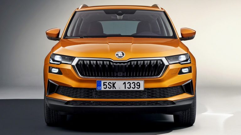 Škoda Karoq: Тенки светла и аеро-зафати за бестселерот