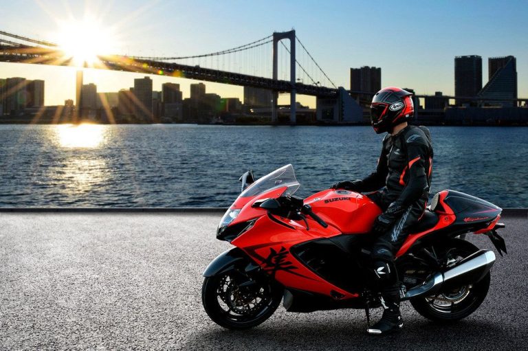 Suzuki Hayabusa во посебна серија за 25-годишнината