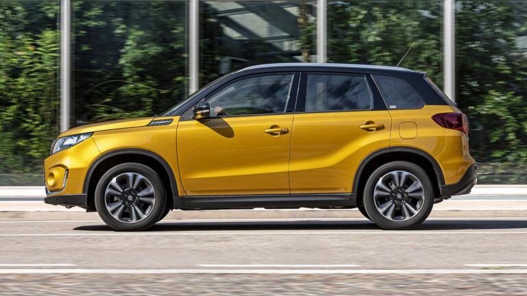 Suzuki Vitara со 48-волтен хибрид и автоматски менувач