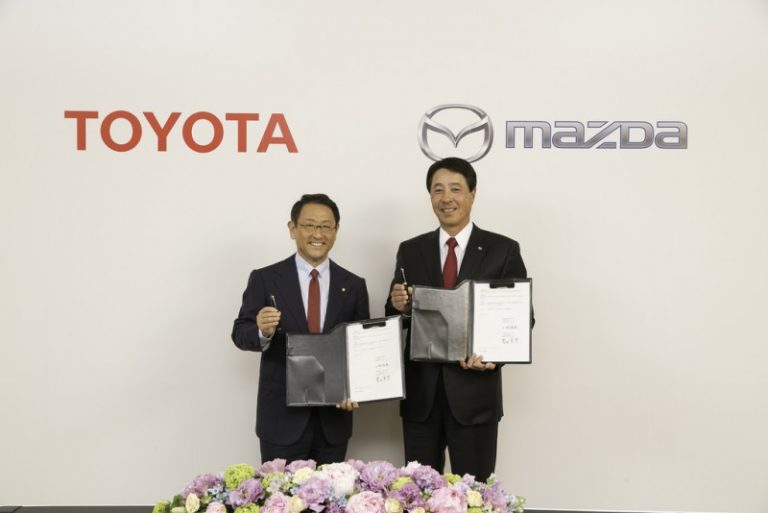 Toyota и Mazda влегуваат во потесна соработка