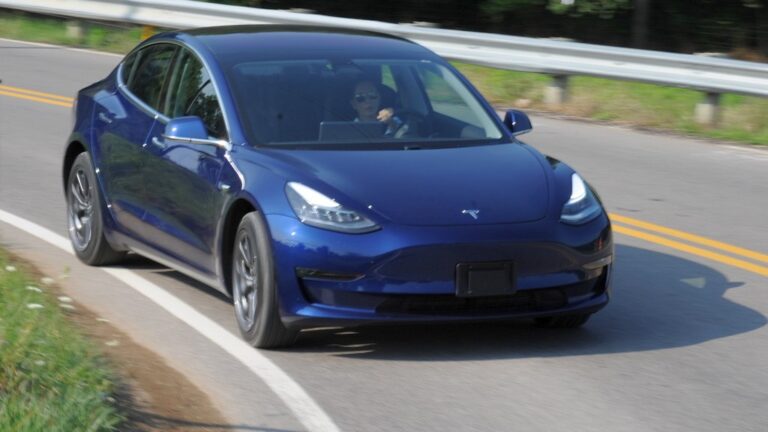 Tesla Model 3 evropa start