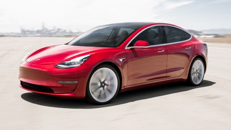 Tesla Model 3 poevtina izvedba