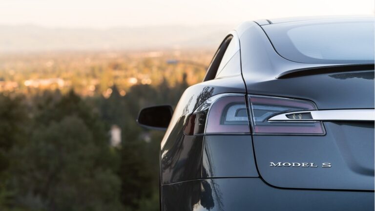 Tesla Model S сега забрзува за 2,5 секунди до сто