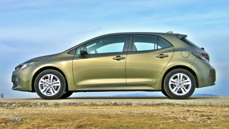 Toyota Corolla 12T test automedia