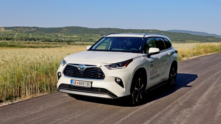 Toyota повторно постави продажен рекорд