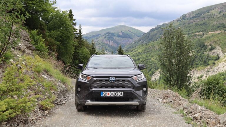 Toyota RAV4 Hybrid Korab