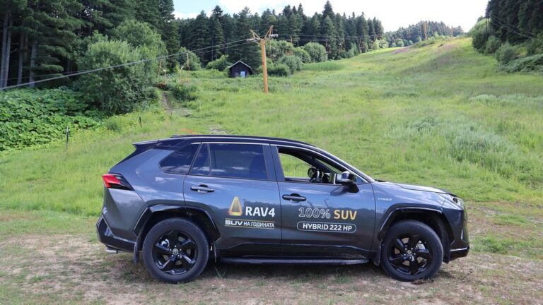 По највисоките македонски планини со Toyota RAV4 Баба Планина Трет дел