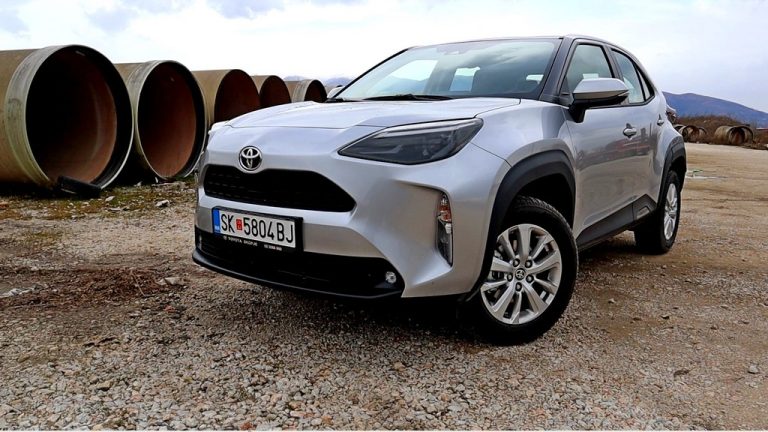 Тест · Toyota Yaris Cross 1.5 Fancy