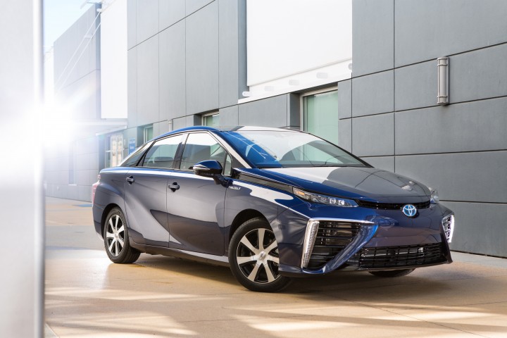 „Водородната Toyota“ е новитет на годината според Popular Science