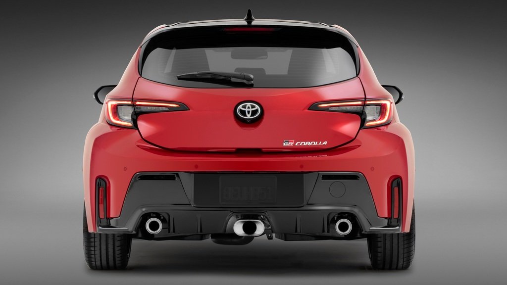 Toyota_GR_Corolla nazad