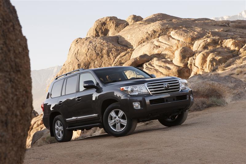 Toyota_Land_Cruiser_001