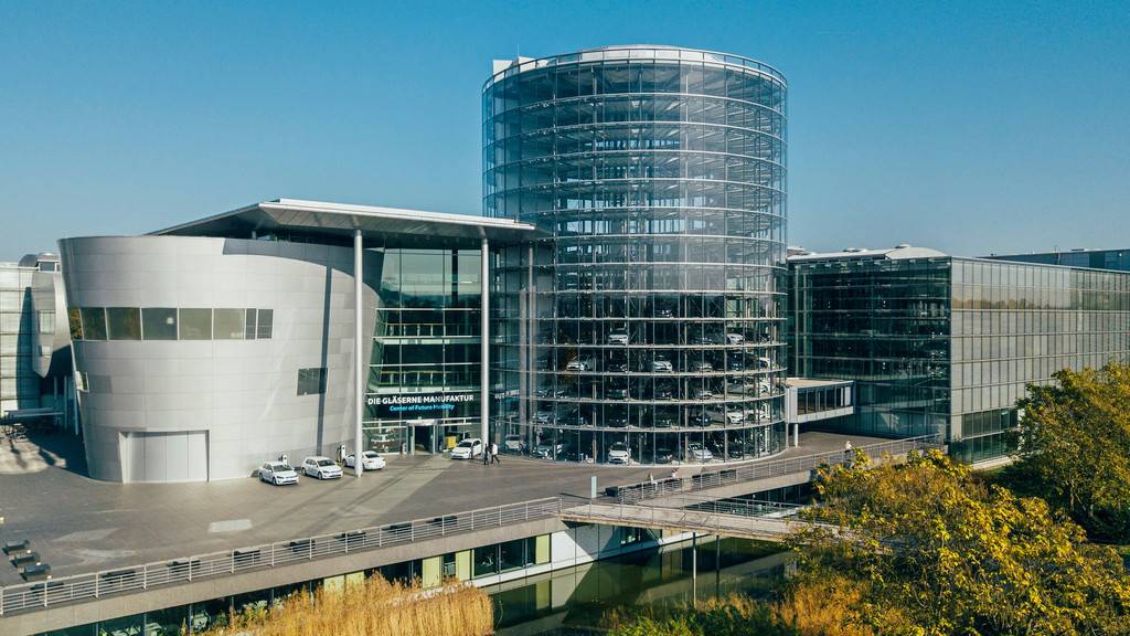 VW ID3 стаклена мануфактура дрезден производство Стаклената мануфактура започна со производство на Volkswagen ID.3