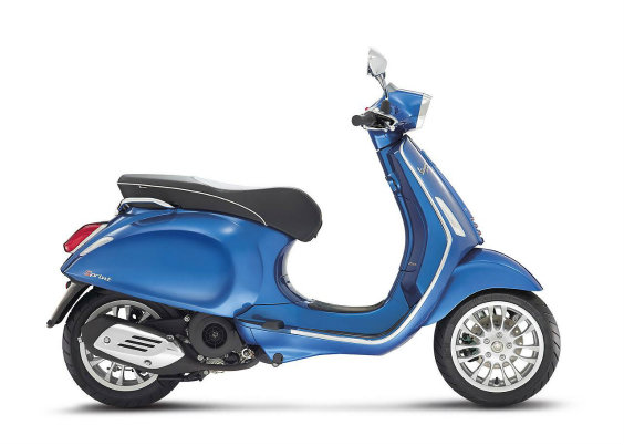 Нов модел од култната марка: Vespa Sprint