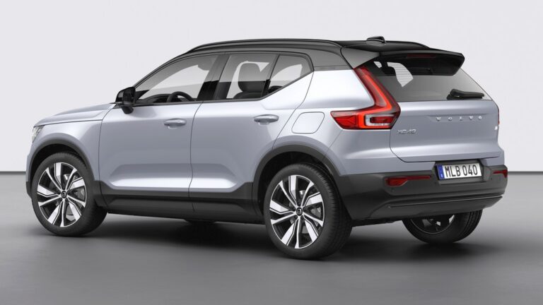 Volvo_XC40_Recharge_P8_AWD