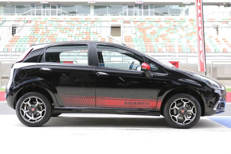 abarth punto evo indija 190978