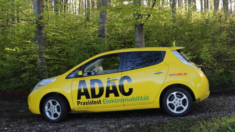 nissan leaf supertest adac