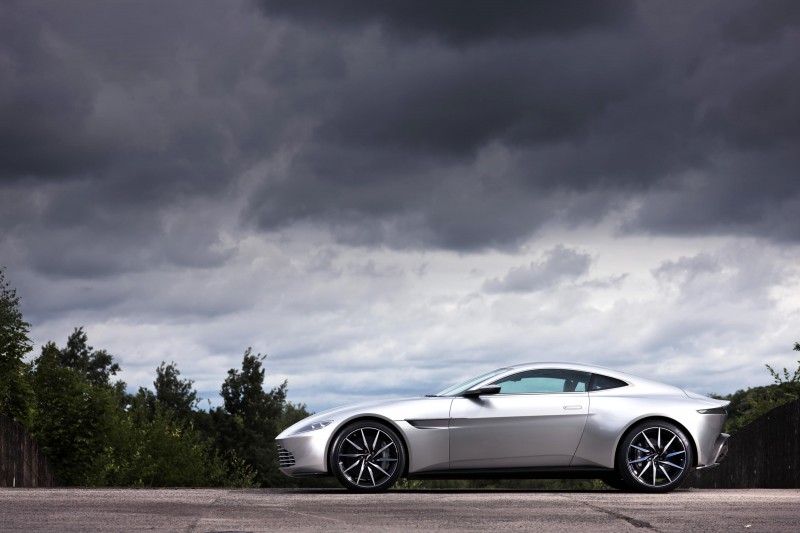 aston martin db10 (1)