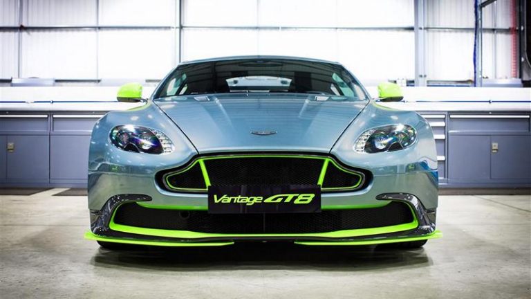 Aston Martin го носи Vantage GT8 до нови екстреми