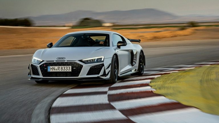 Со 620 КС: Најсилниот Audi со заден погон, R8 Coupé V10 GT RWD