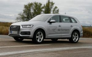 Со полни батерии и полн резервоар, големиот Audi може да извози 1.400 километри без запирање