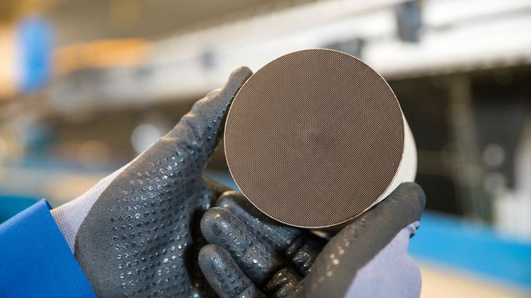 BASF пред одлука за продажба на бизнисот со катализатори
