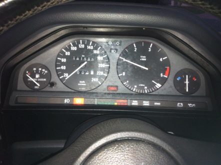 Црвеното поле на BMW 325e почнува на „дизелски“ 4.500 вртежи
