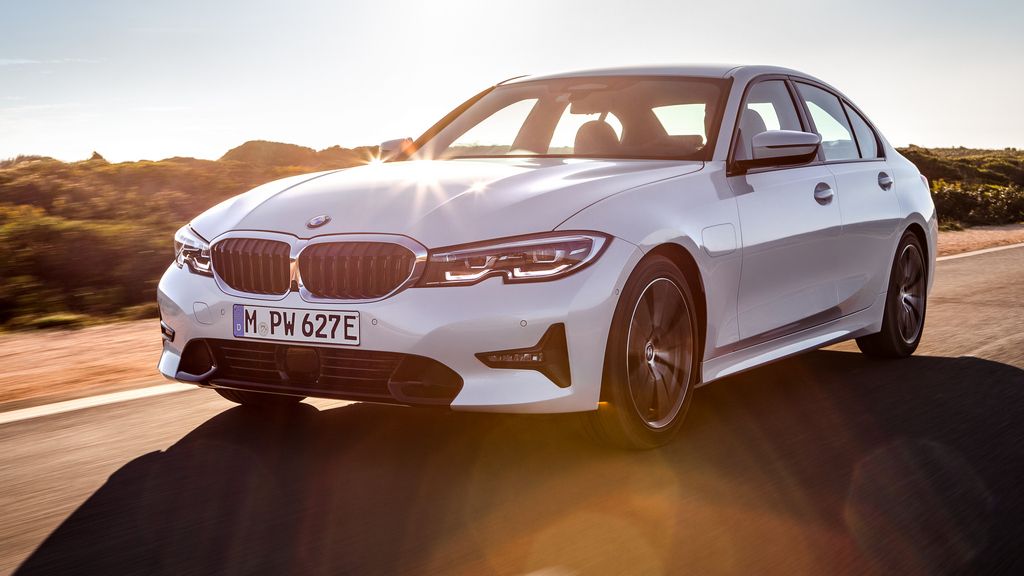 bmw 330e G20_1 bmw 330e G20
