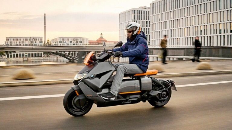 BMW CE 04 со погонот на новото време