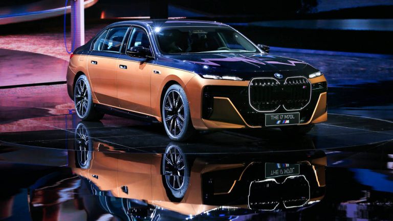 BMW не сака да се меша во ценовната војна на Tesla во Кина