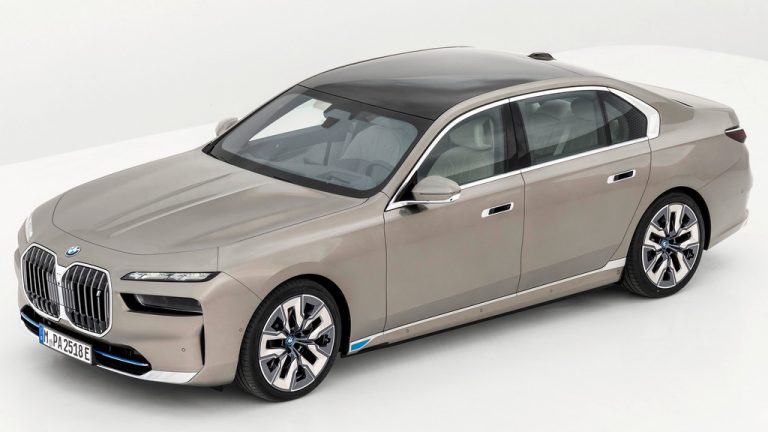 Новата Серија 7 е спој меѓу BMW и Rolls-Royce