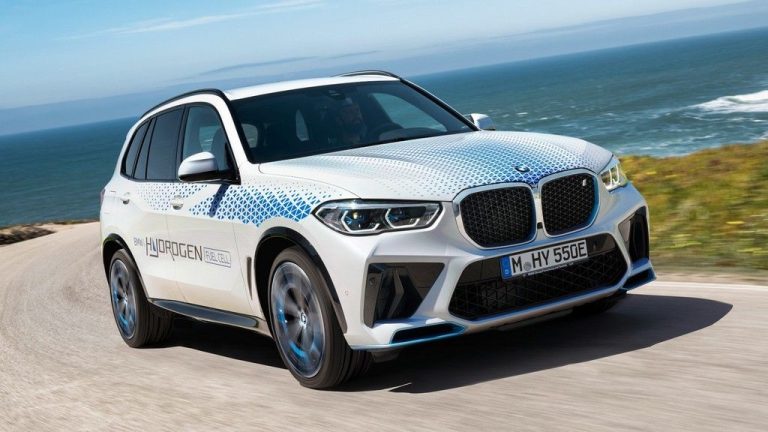 Зошто BMW го сака водородот, за разлика од конкуренцијата