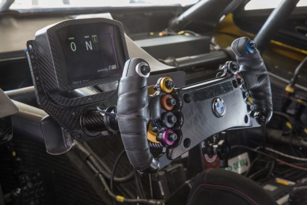 bmw m4 dtm4