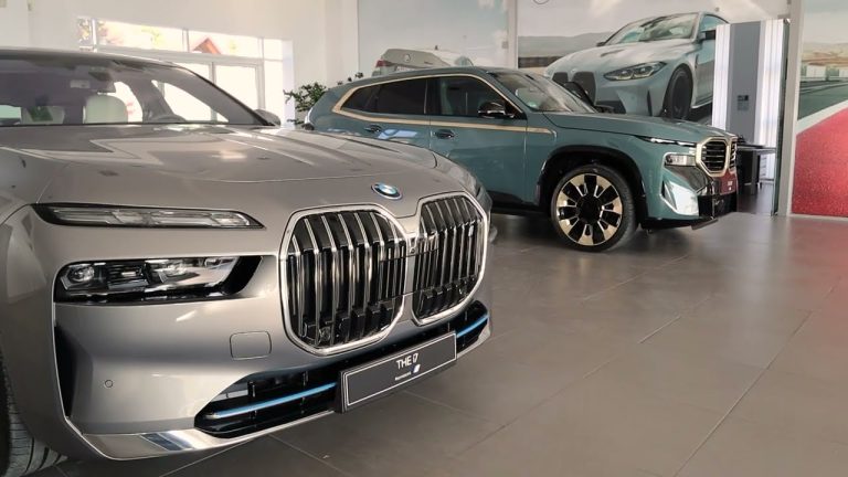 XM и i7: Временски машини со знакот на BMW