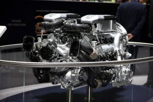 Ова е погонот на Chiron со сила од која обичните автомобили би се распрснале на сите составни делови