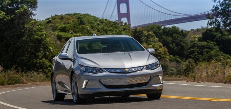 chevrolet volt zelen