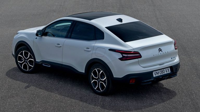 Citroen C4 X е универзалната каросериска форма насекаде низ светот