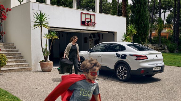 Уште еден Citroen со големата буква: C4 X стартува од 22.390€