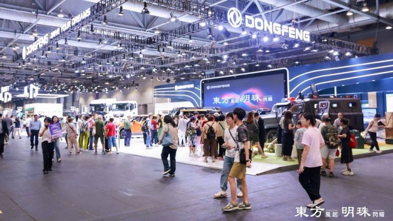 Кина во јули извезе 225.000 електрични и хибридни автомобили, раст од 120%