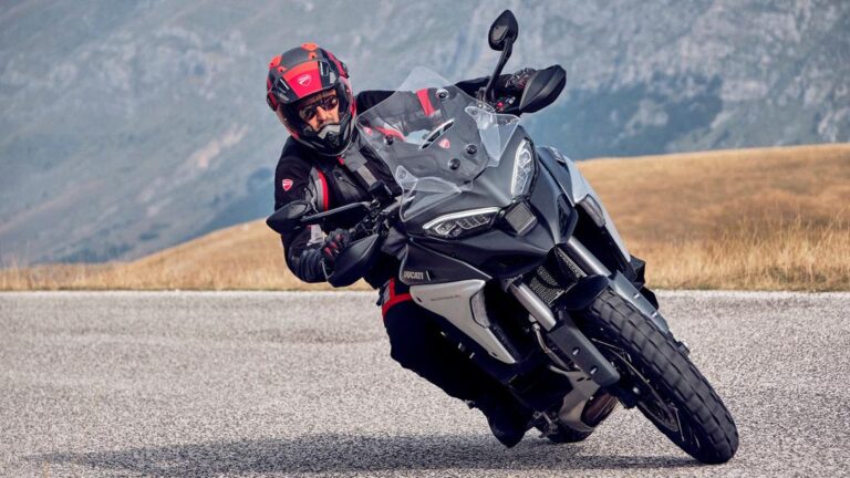 Ducati Multistrada V4 е прв мотоцикл со радарски темпомат