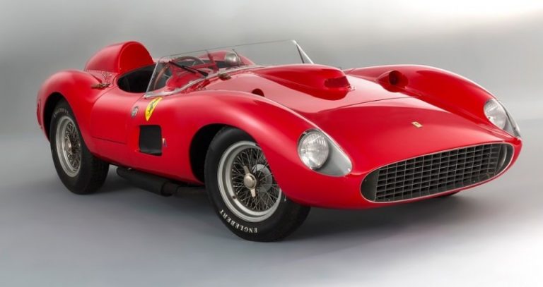 Тркачко Ferrari стана најскап автомобил во историјата со 32 милиони евра
