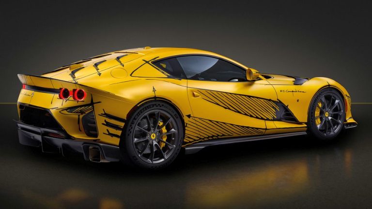 Зошто ова Ferrari изгледа како вандали да го исчкртале
